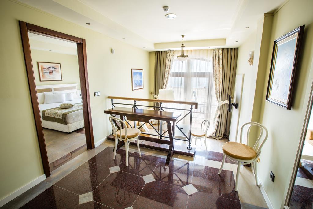 Helena Vip Villas And Suites Sunny Beach Exterior photo